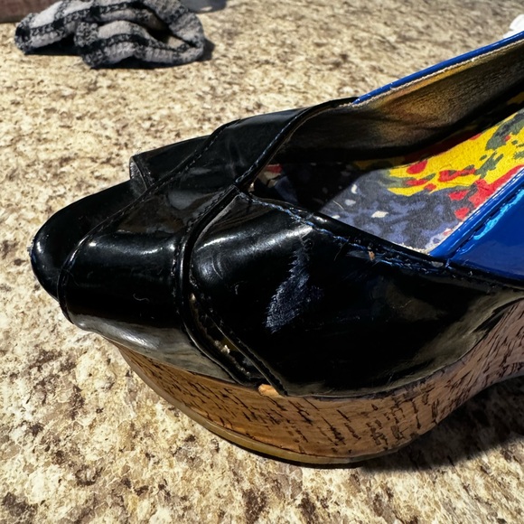 DOLLHOUSE Platform Wedges - Picture 5 of 5